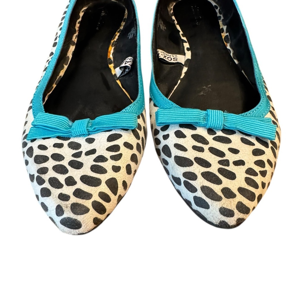 Leopard Print Ballet Flats‎ with Teal Accents - Picture 5 of 8